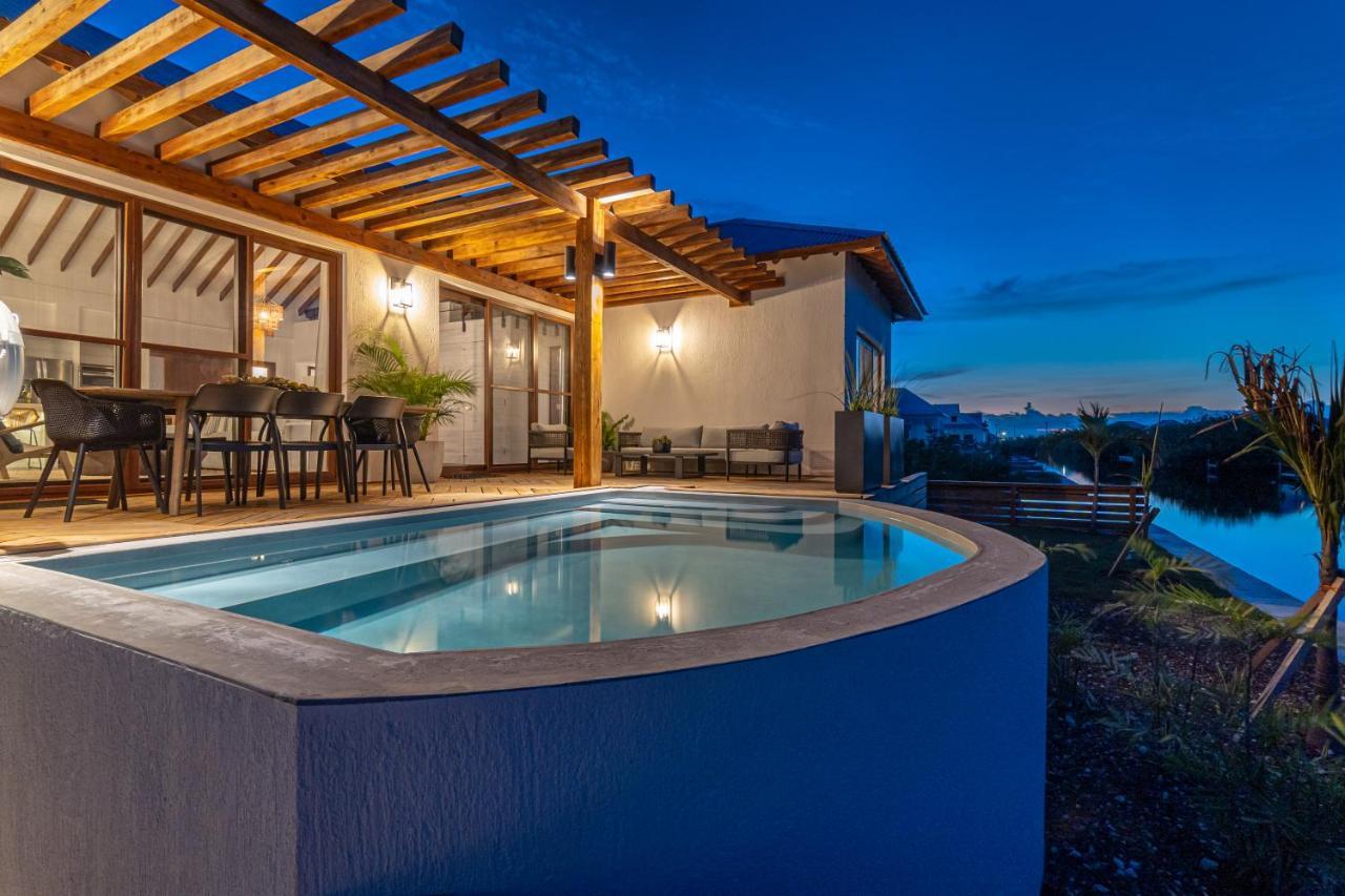 Conch Shell Cottage And The Poolclub At Mahogany Bay! San Pedro  Exterior photo